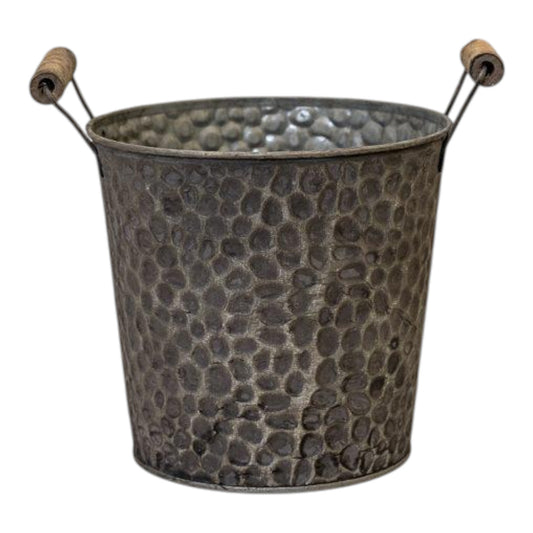 Zinc pot with hammered finish (indent) and ears
