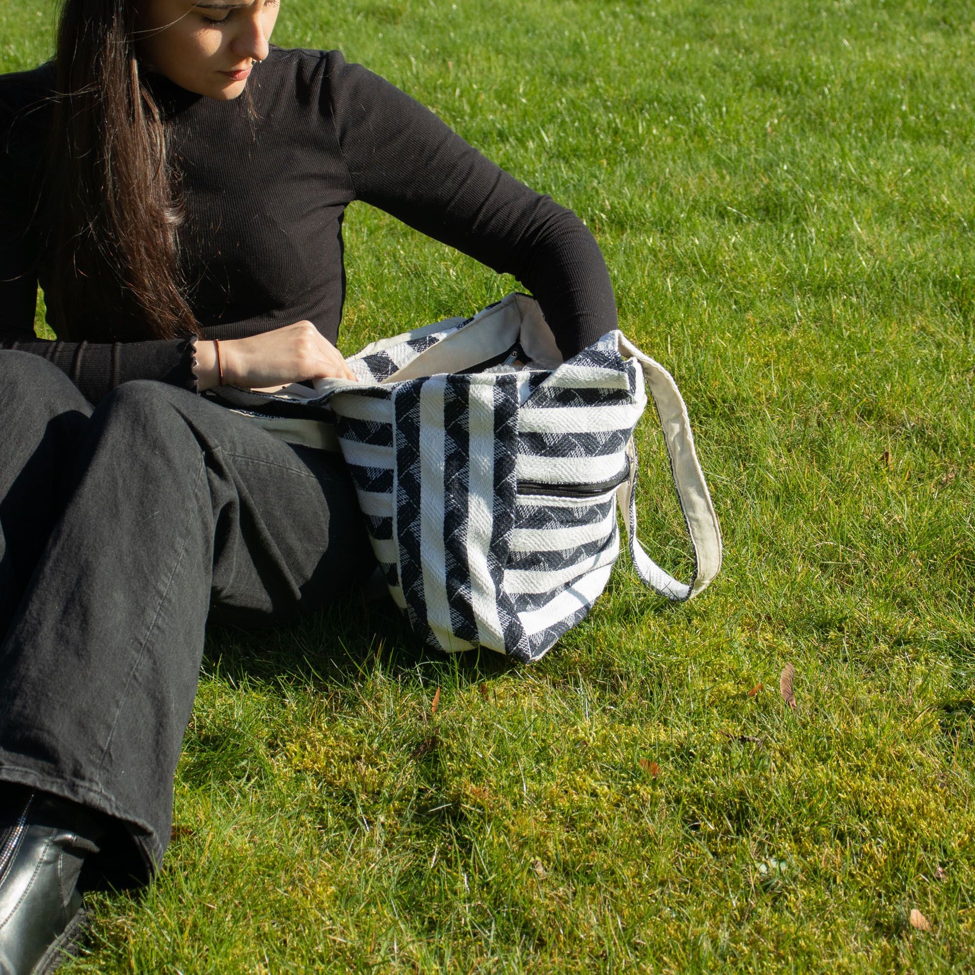 Nomad Sari Jacquard Natural Wander Muse Bags - Atlas Nomad