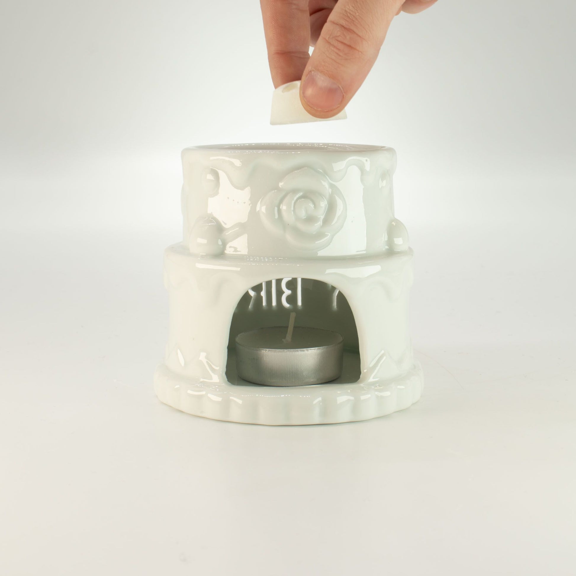 Ceramic Cake Oil Burner - HAPPY BIRTHDAY - White