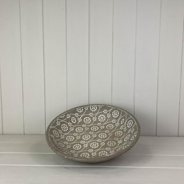 Large Patterned Concrete Plate D30 x H6 cm