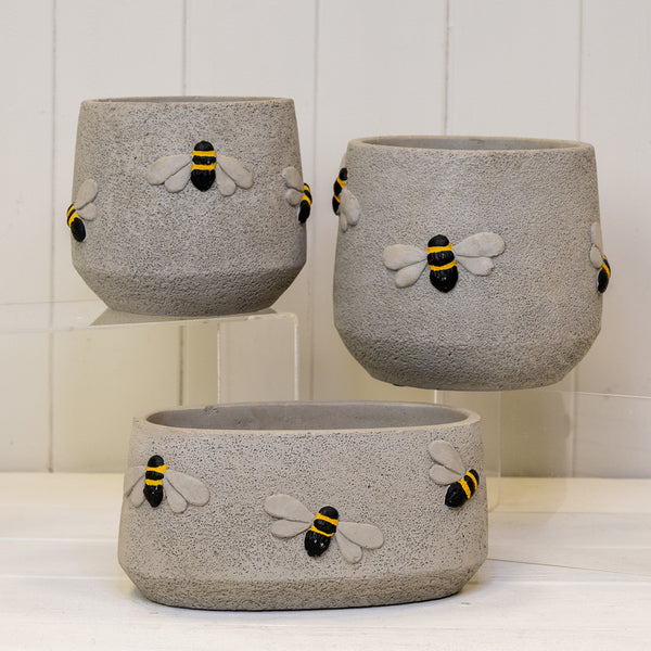 Cement Bee Planter L16xw16xH14cm
